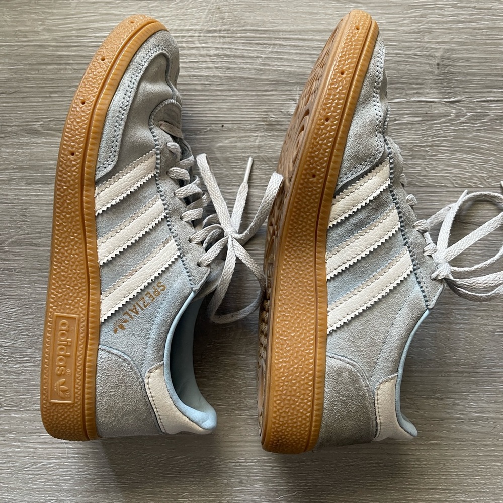 ADIDAS SPEZIAL REPOSH SIZE 5.5 PALE BLUE/ GRAY W GUM SOLE - Picture 2 of 5